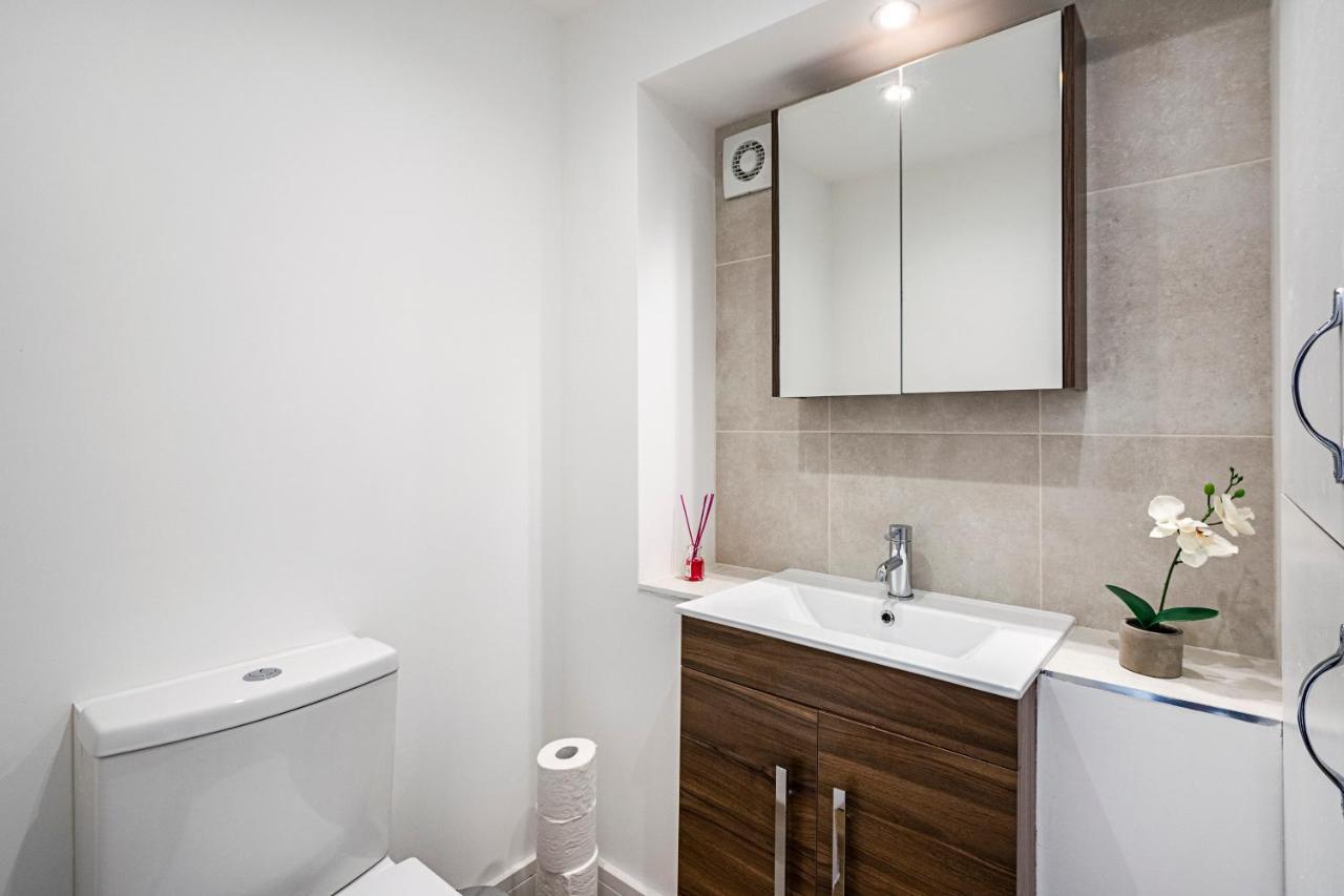 South Woodford 2 Bed En-Suite House لندن المظهر الخارجي الصورة